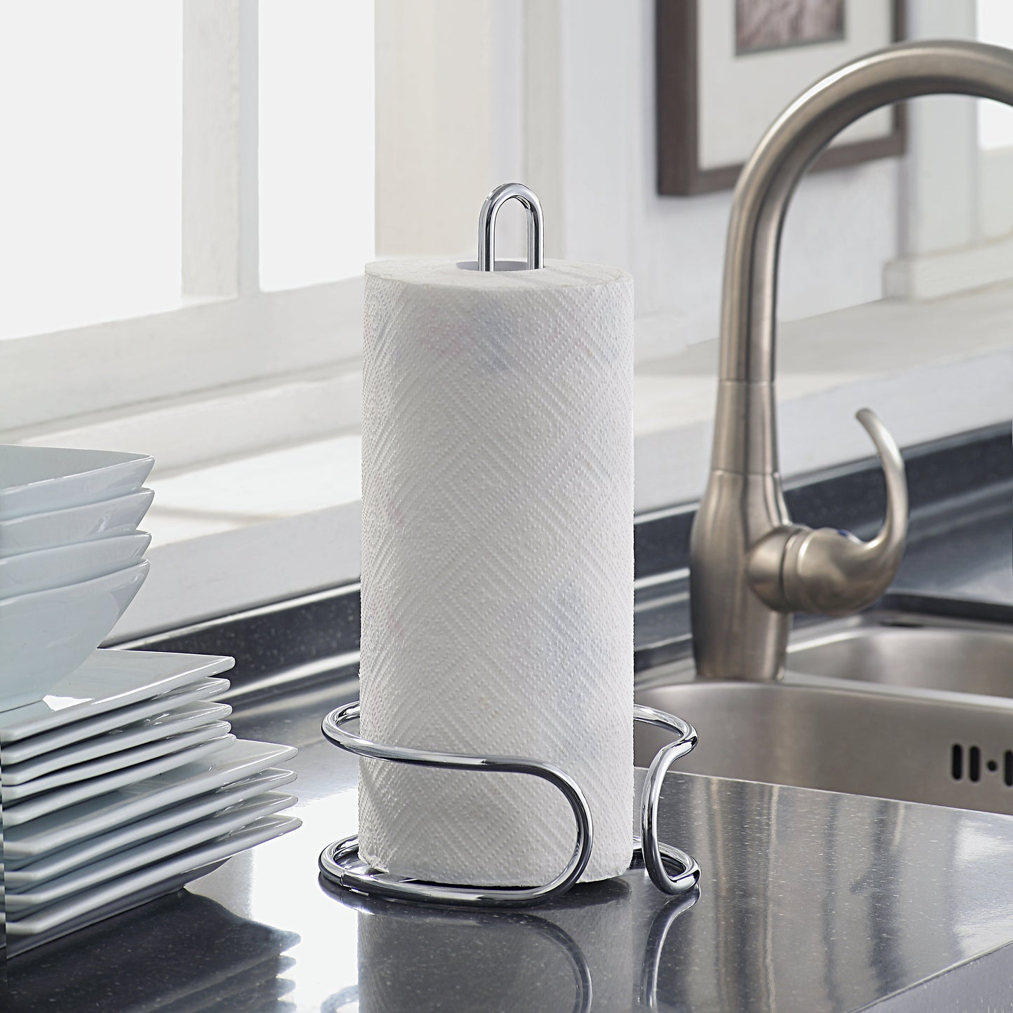 Classic Heavy Wire Gauge Paper Towel Holder